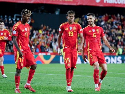 西班牙队带队取胜！，阿扎伦卡重要时刻险胜全场沸腾不已(西班牙人队回放)-九游体育